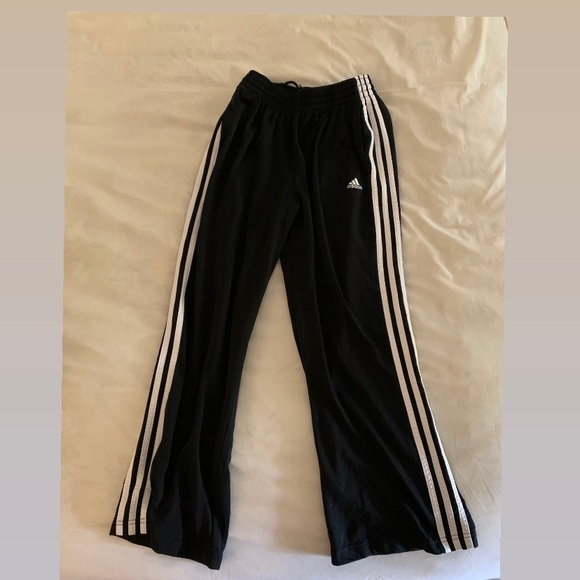 Classic ADIDAS track pants - Picture 1 of 1